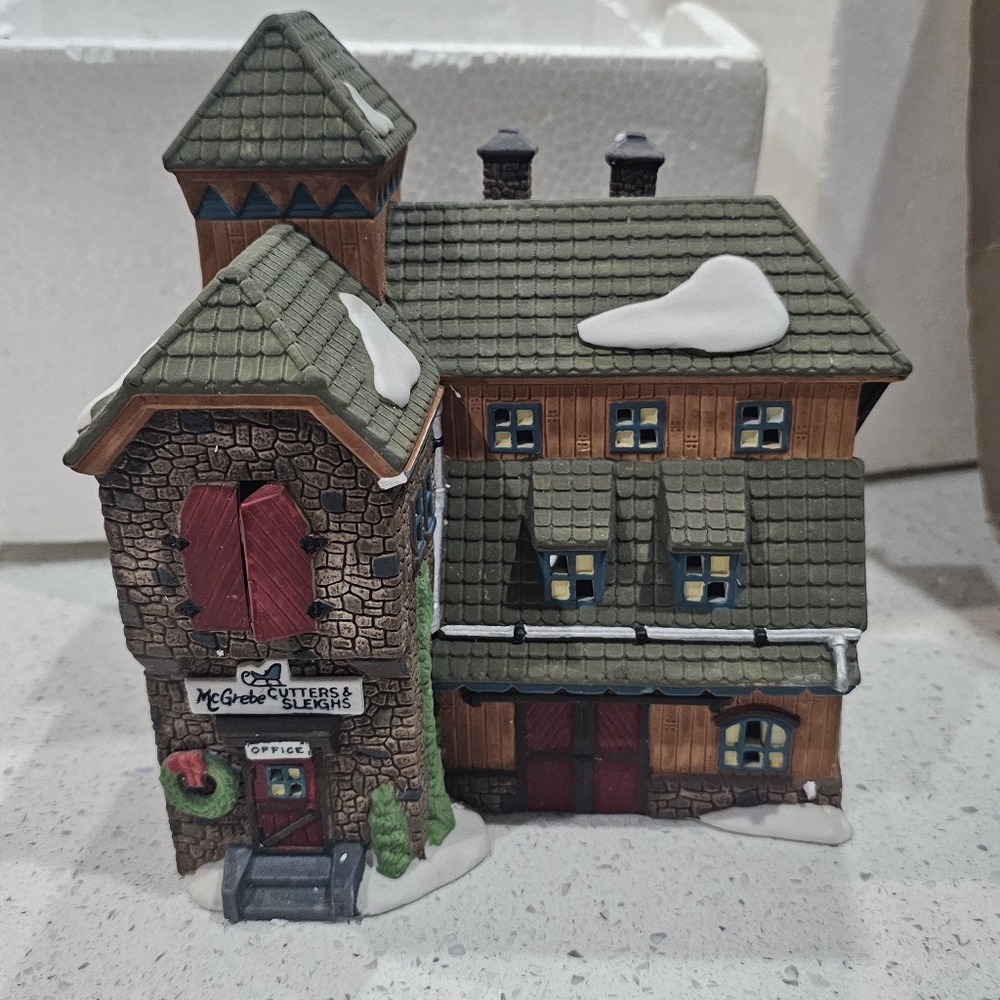 Dept 56 Heritage New England Village McGrebe Cutters & Sleighs #5640-5 With Box